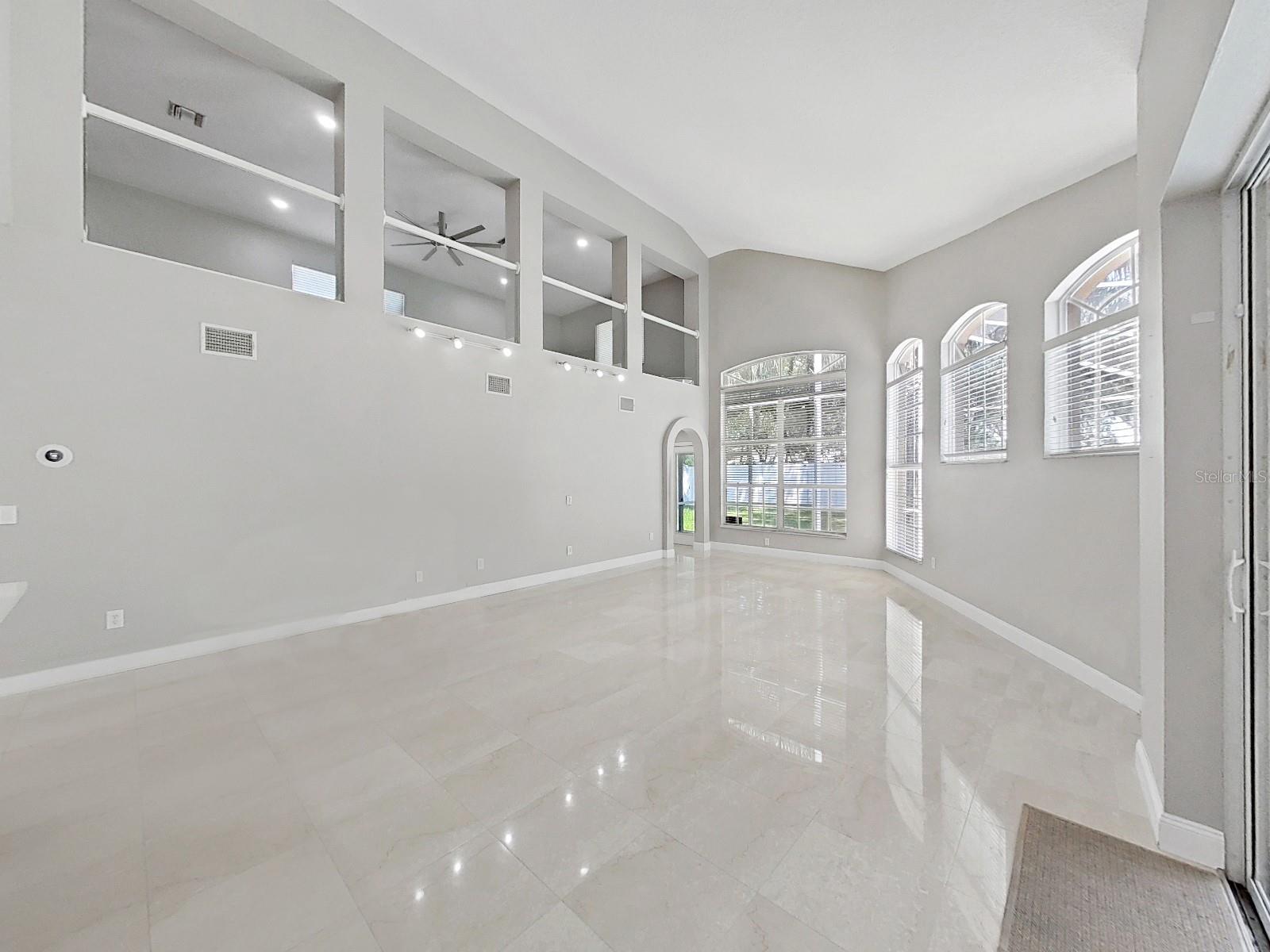 Image 18 of 73 For 19103 Harbor Cove Ct