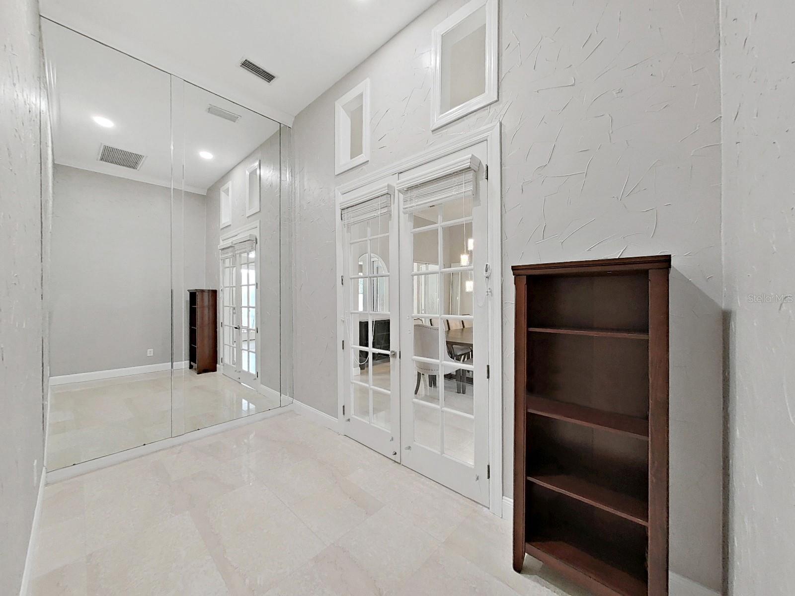 Image 33 of 73 For 19103 Harbor Cove Ct