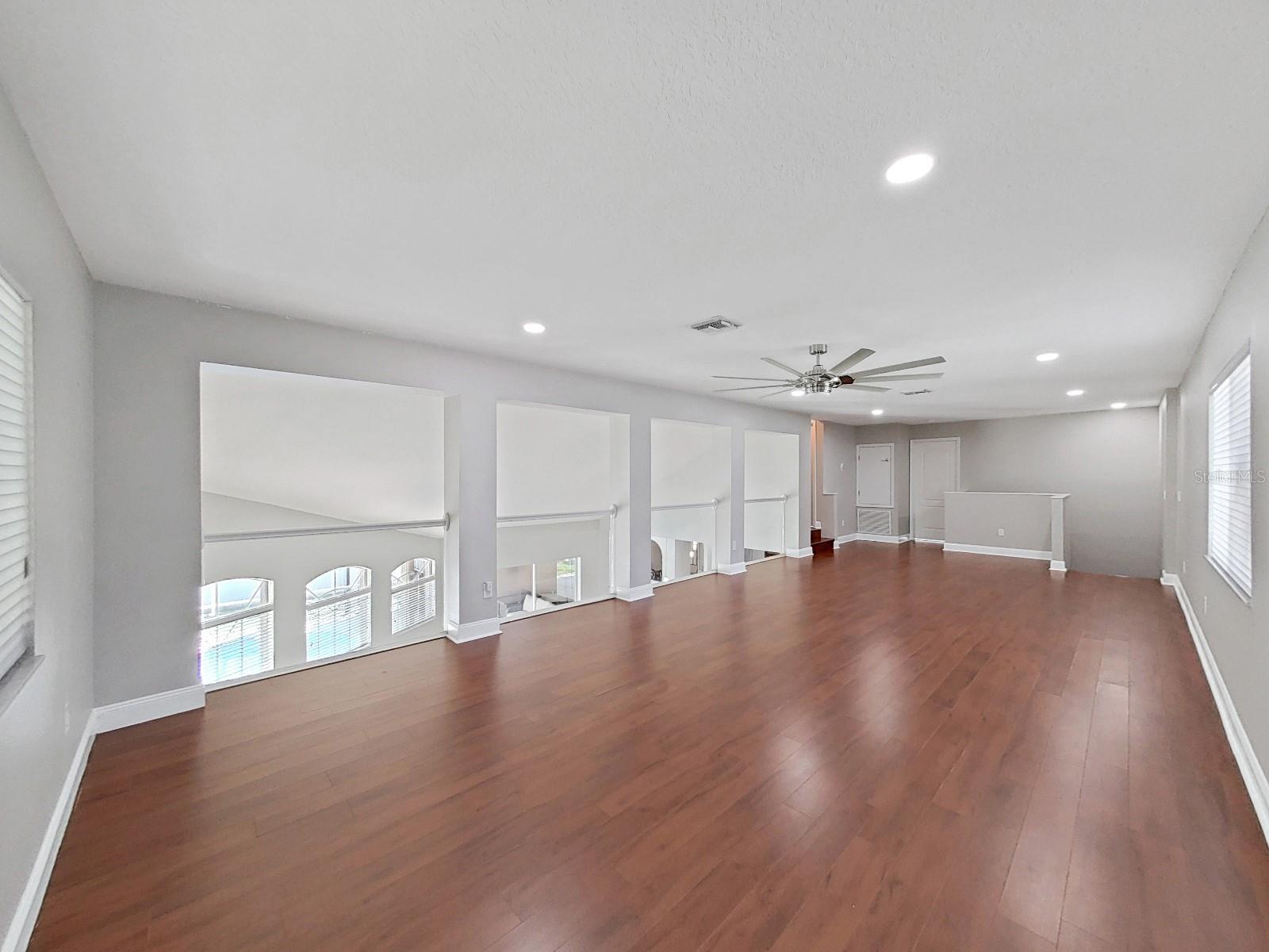 Image 42 of 73 For 19103 Harbor Cove Ct