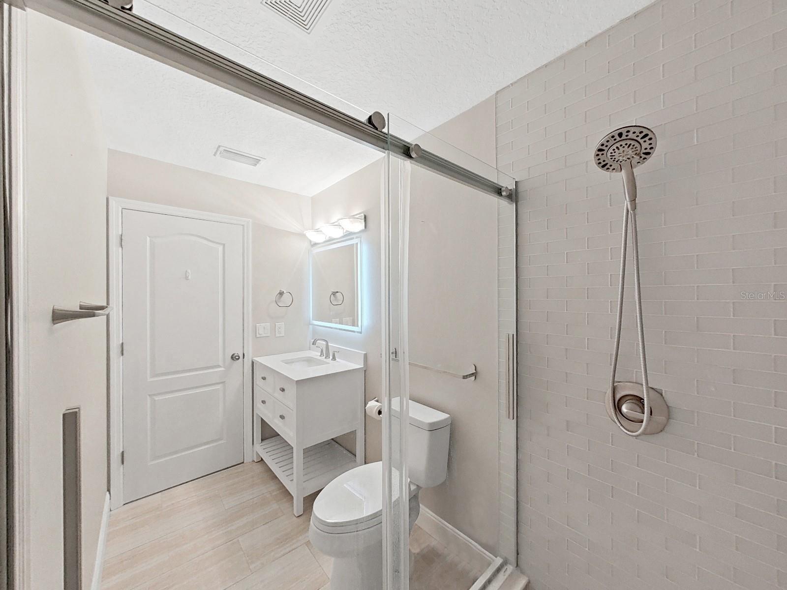 Image 48 of 73 For 19103 Harbor Cove Ct