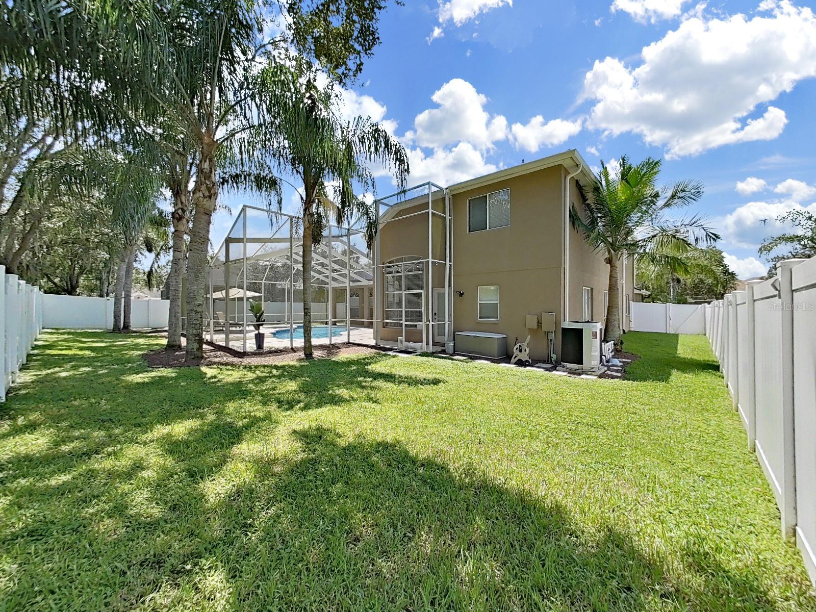 Image 49 of 73 For 19103 Harbor Cove Ct
