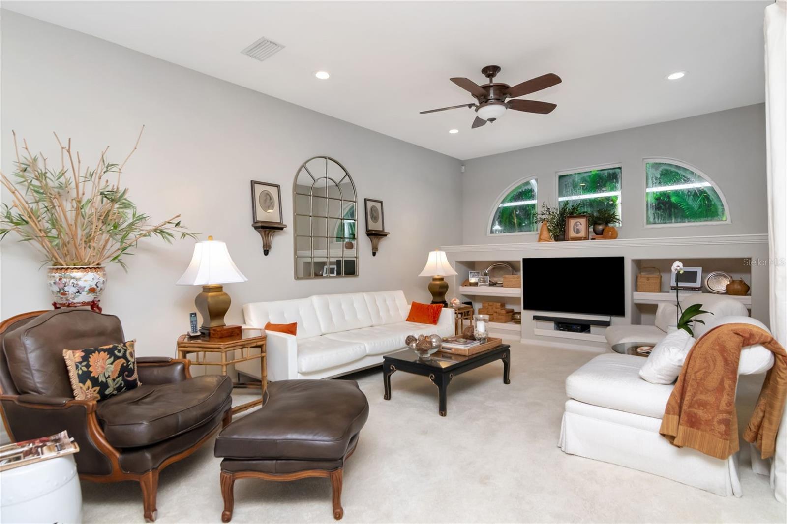 Image 11 of 18 For 11209 Pine Lilly Place