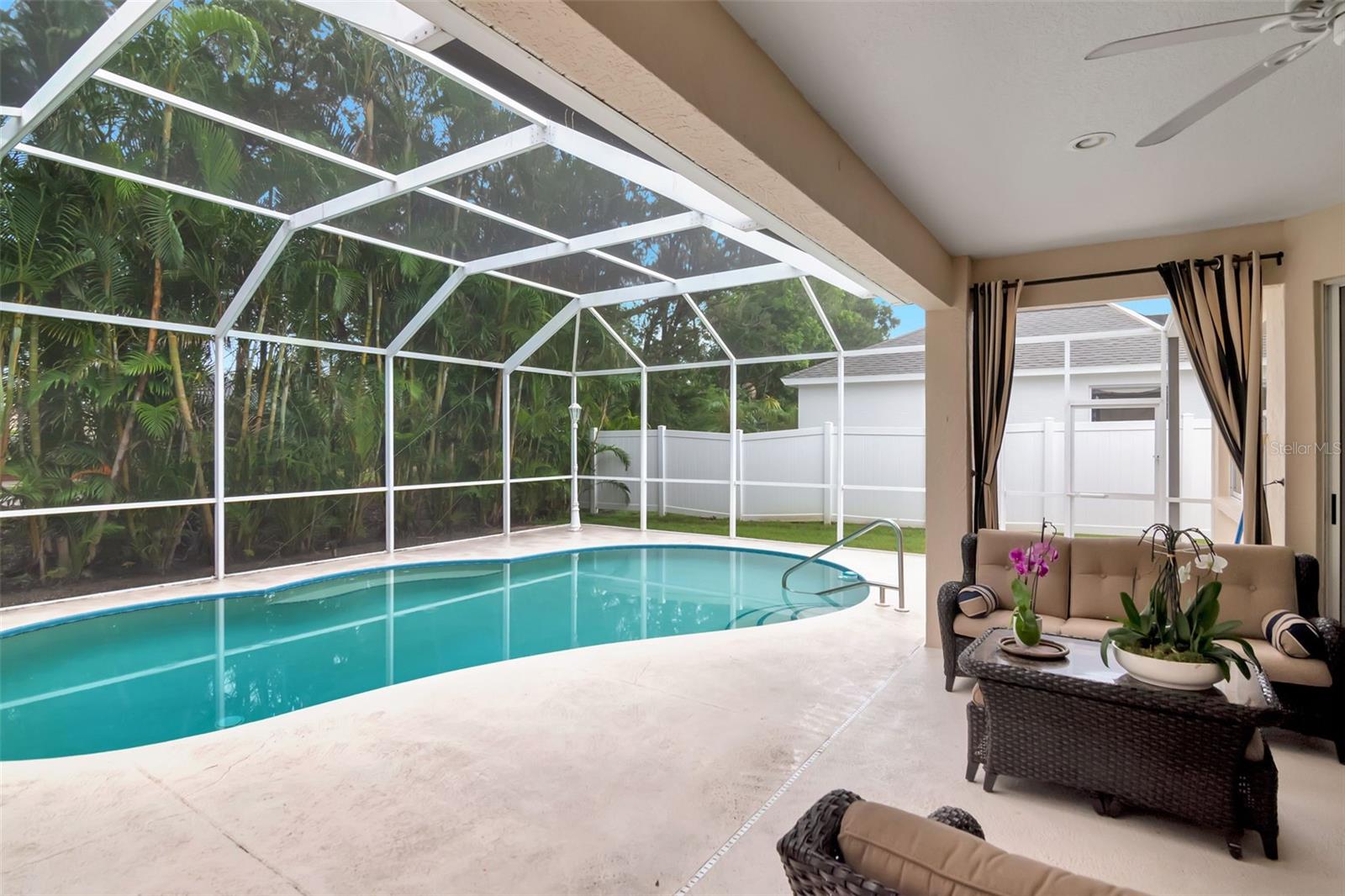 Image 17 of 18 For 11209 Pine Lilly Place