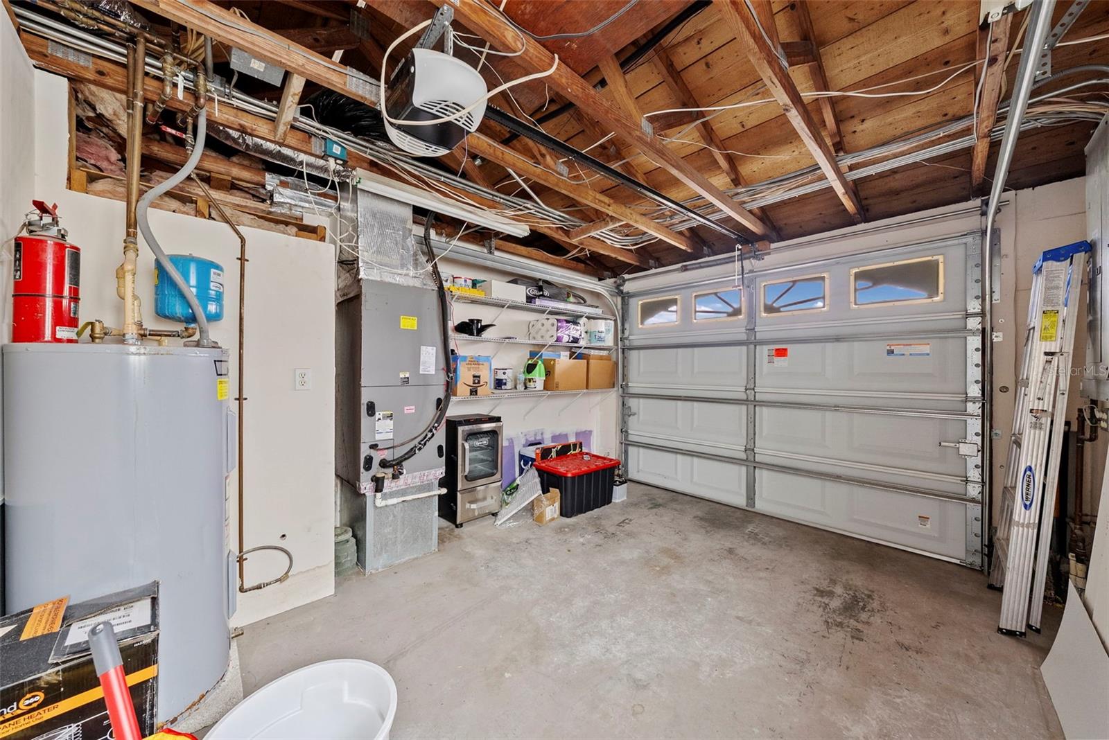 Listing photo id 26 for 12700 2nd Isle