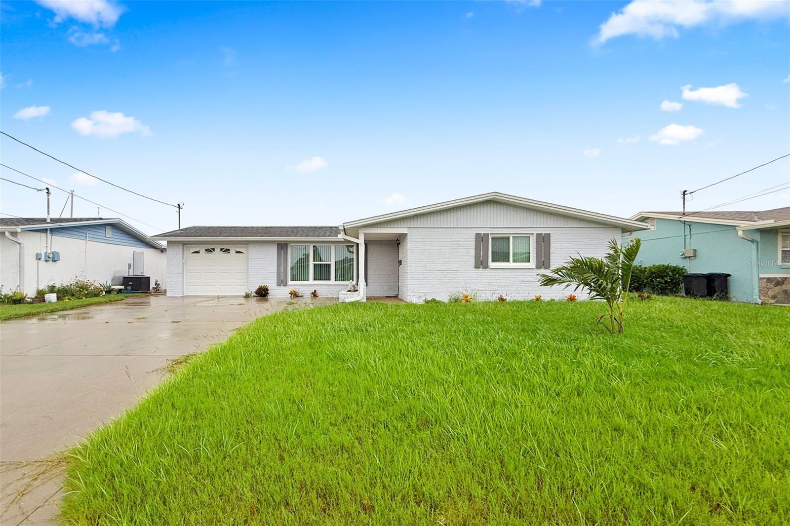 Listing photo id 31 for 12700 2nd Isle