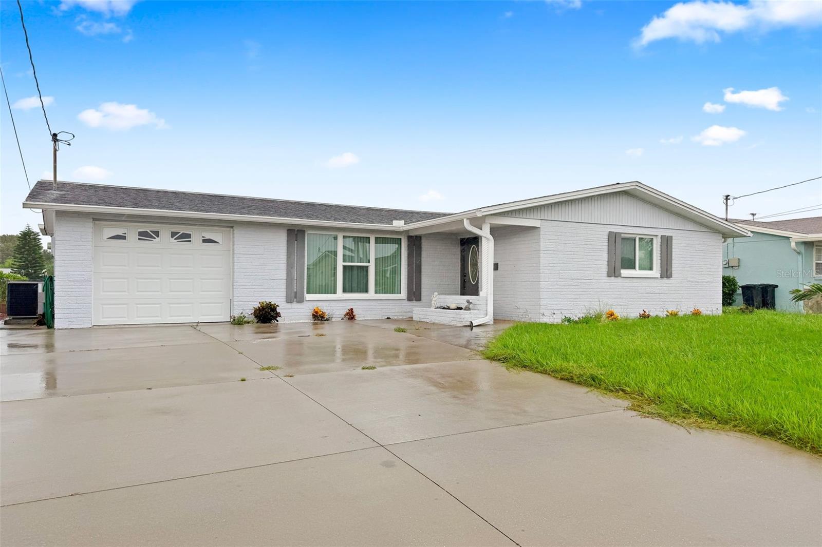 Listing photo id 6 for 12700 2nd Isle