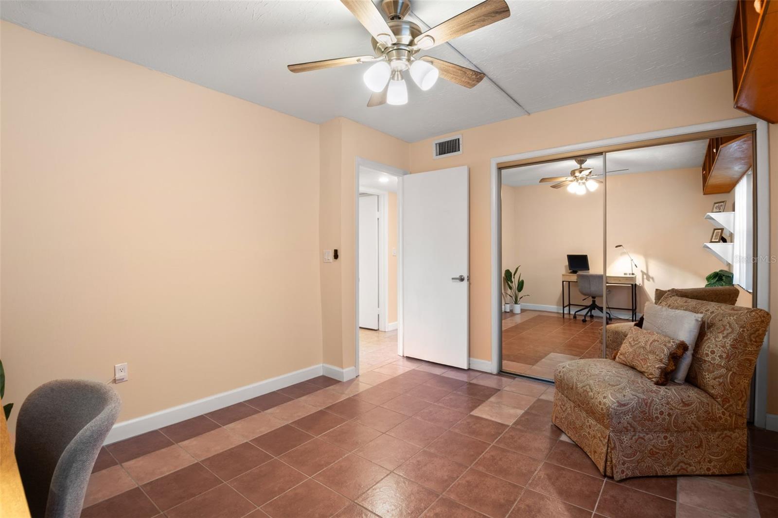 Image 21 of 25 For 4607 North B Street 105