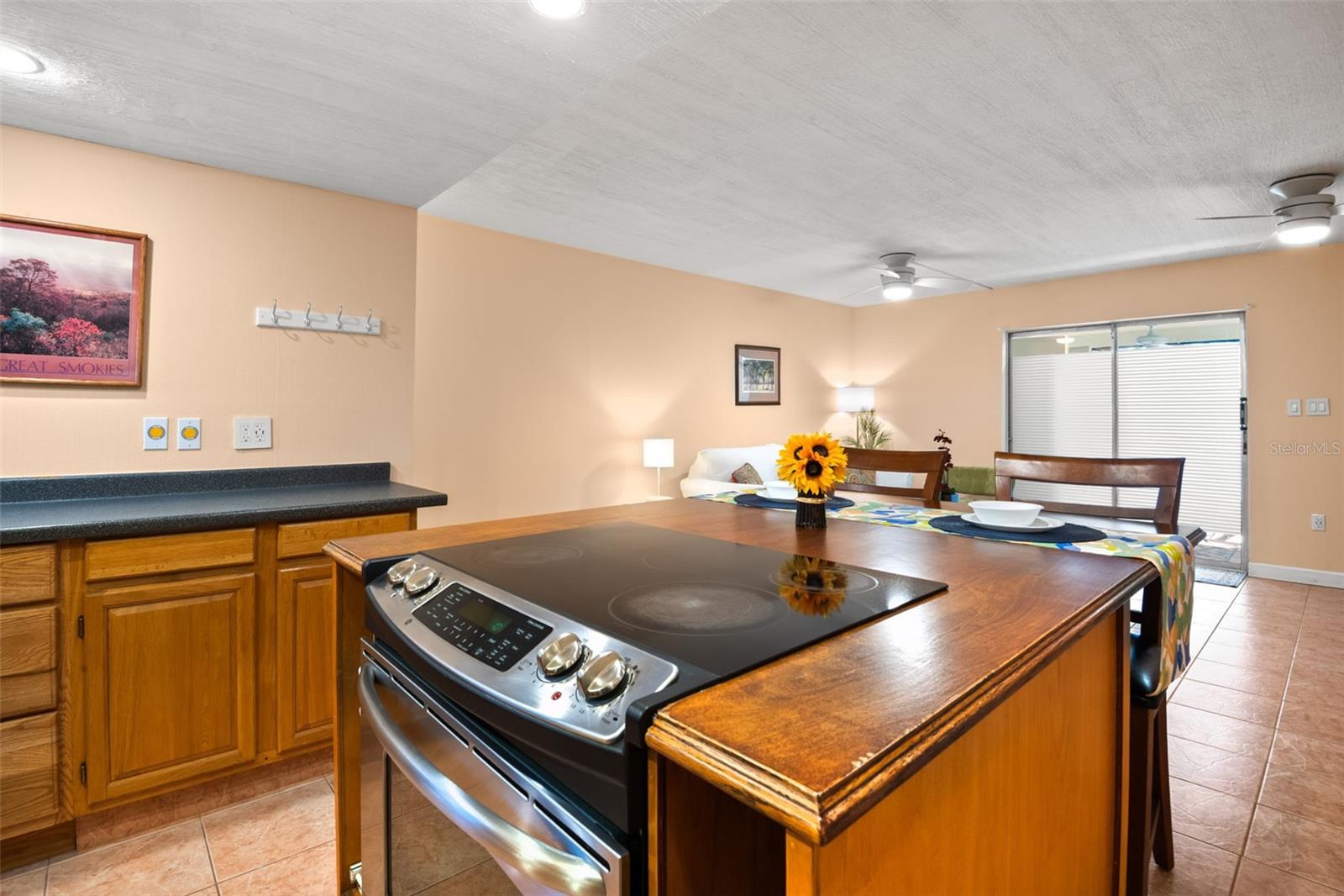 Image 7 of 25 For 4607 North B Street 105