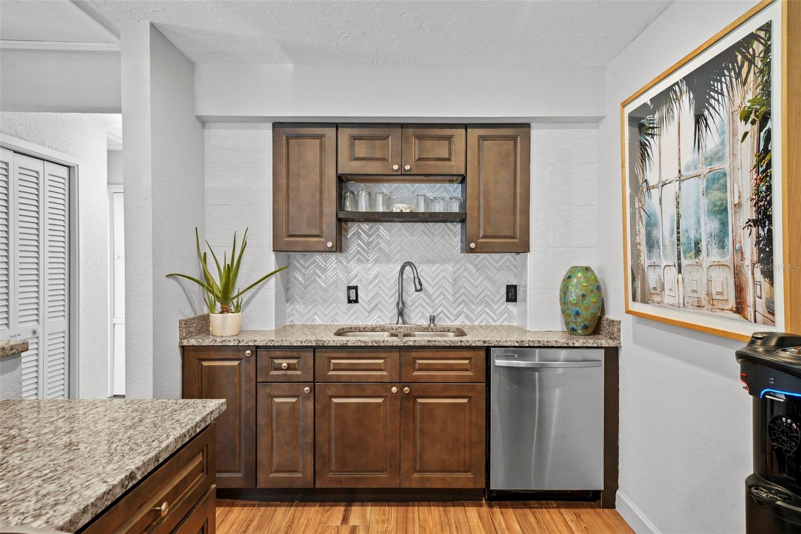 Image 8 of 43 For 2519 Emma Circle