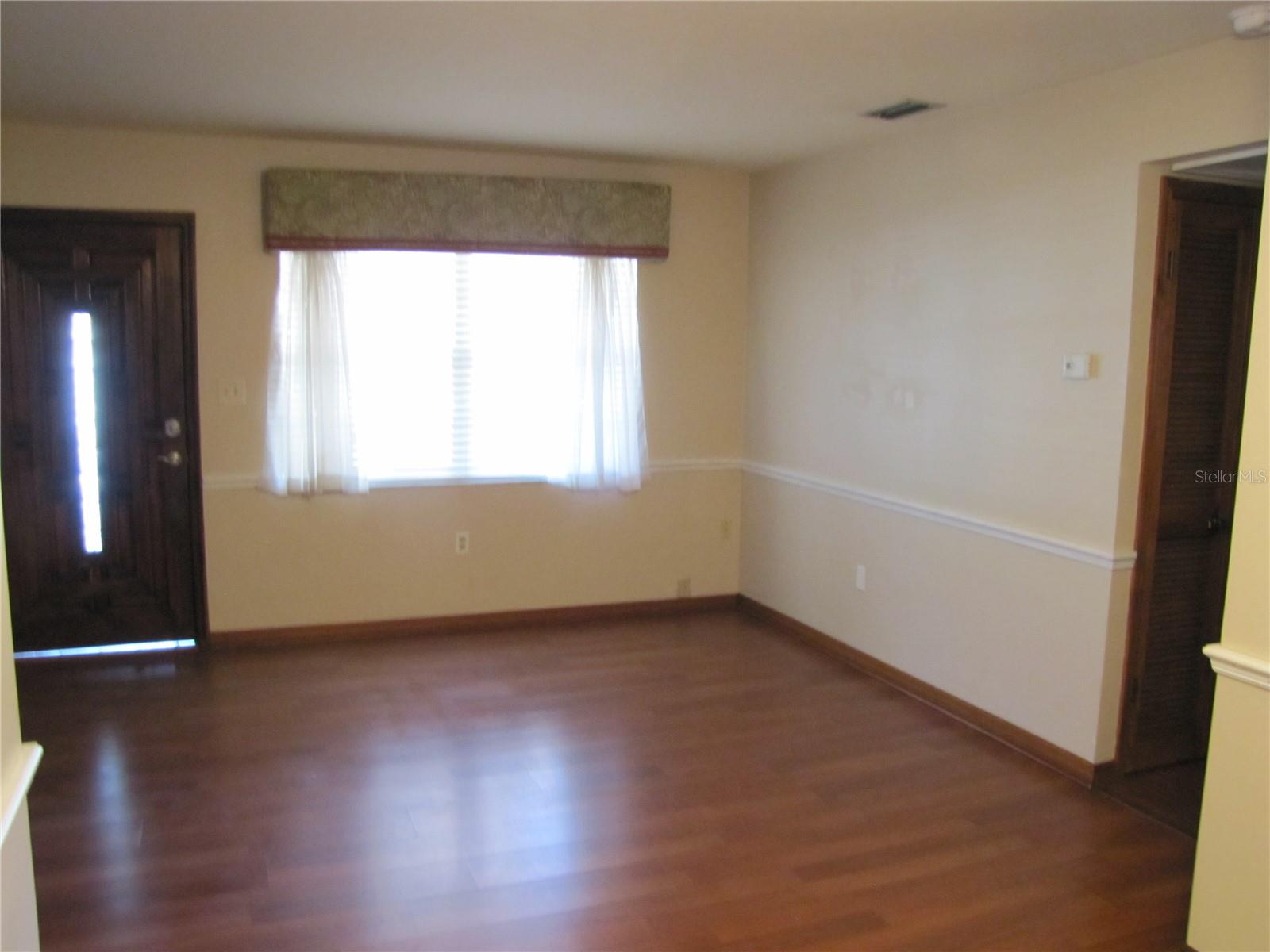 Image 5 of 14 For 906 Ralkell Road