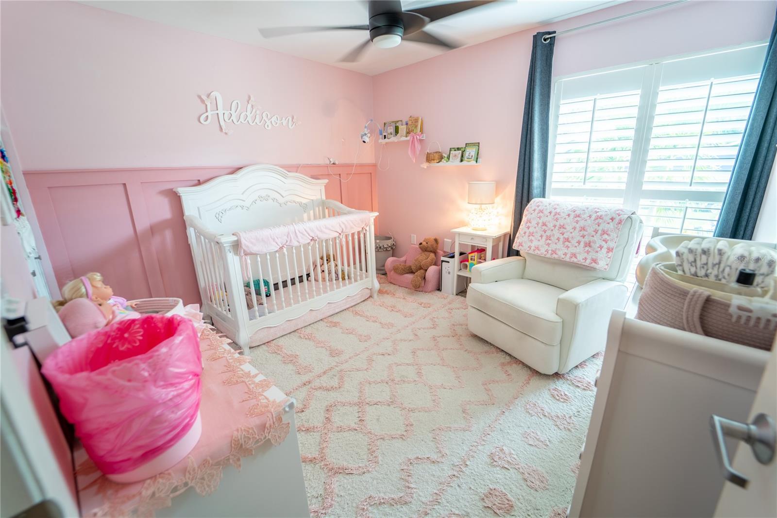 Listing photo id 37 for 621 Stillview Circle