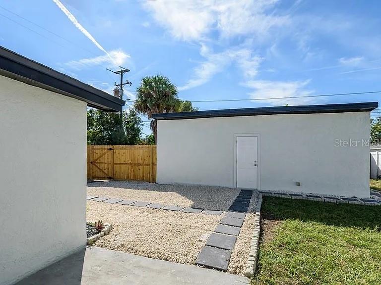 Image 16 of 22 For 4920 30th Avenue N