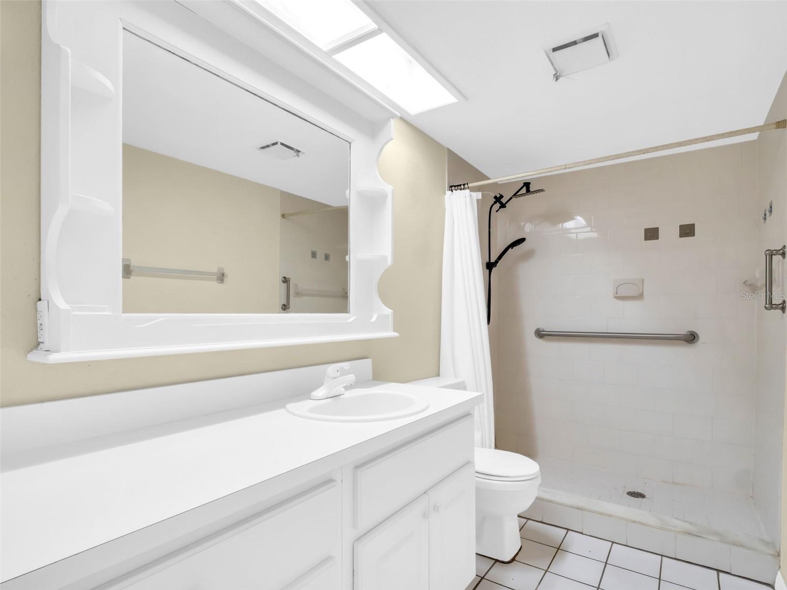Image 18 of 37 For 7745 Eureka Drive 7745