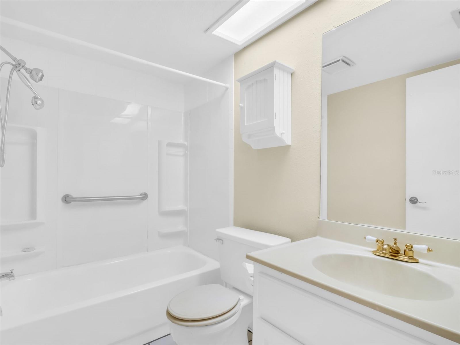 Image 21 of 37 For 7745 Eureka Drive 7745