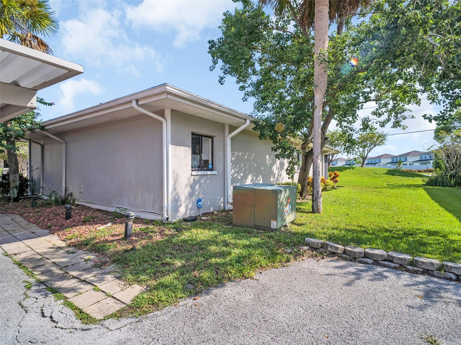 Image 26 of 37 For 7745 Eureka Drive 7745
