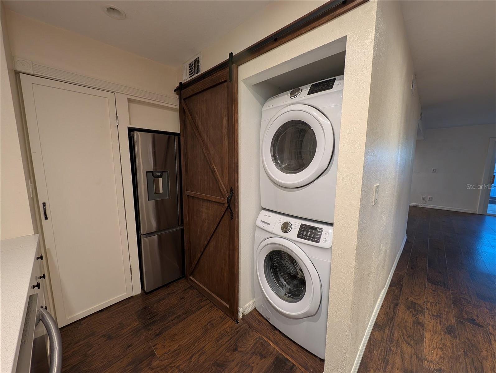 Image 7 of 21 For 8710 Plum Lane