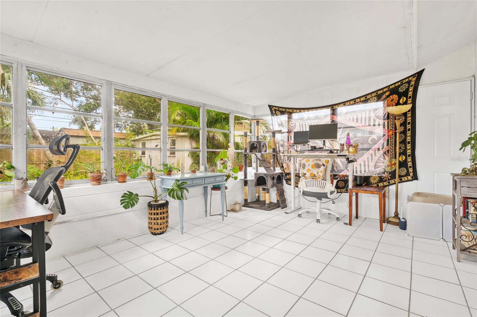Image 16 of 39 For 6564 25th Street N