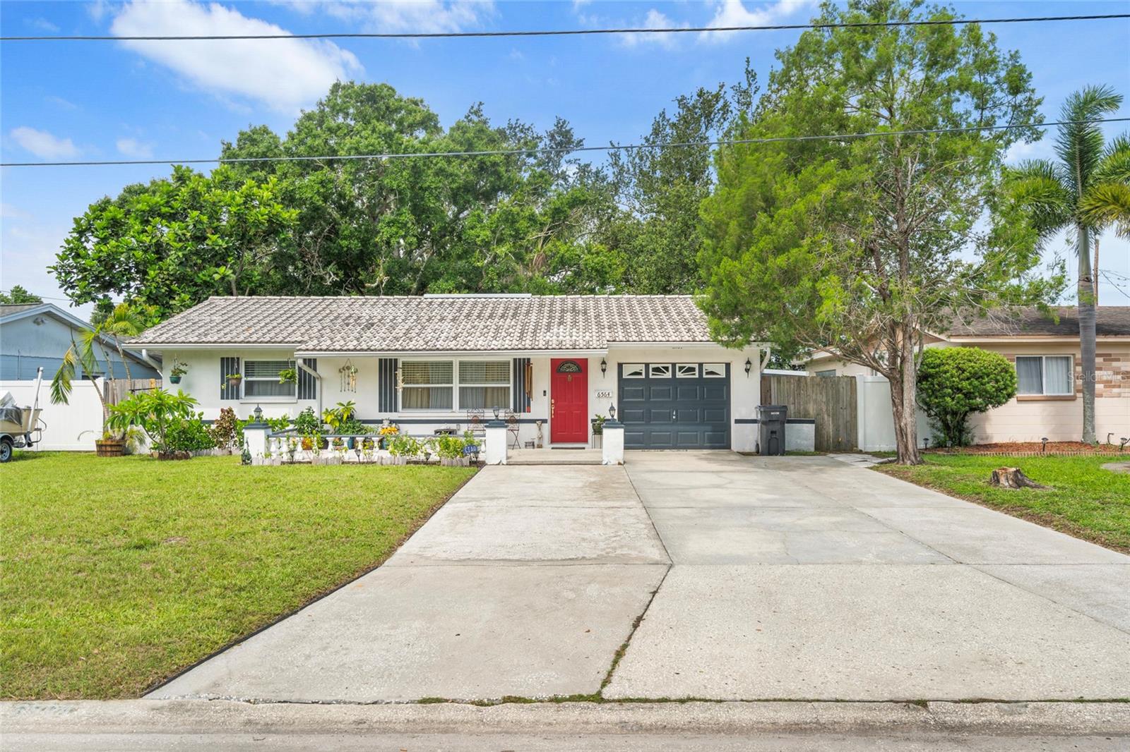 Image 27 of 39 For 6564 25th Street N