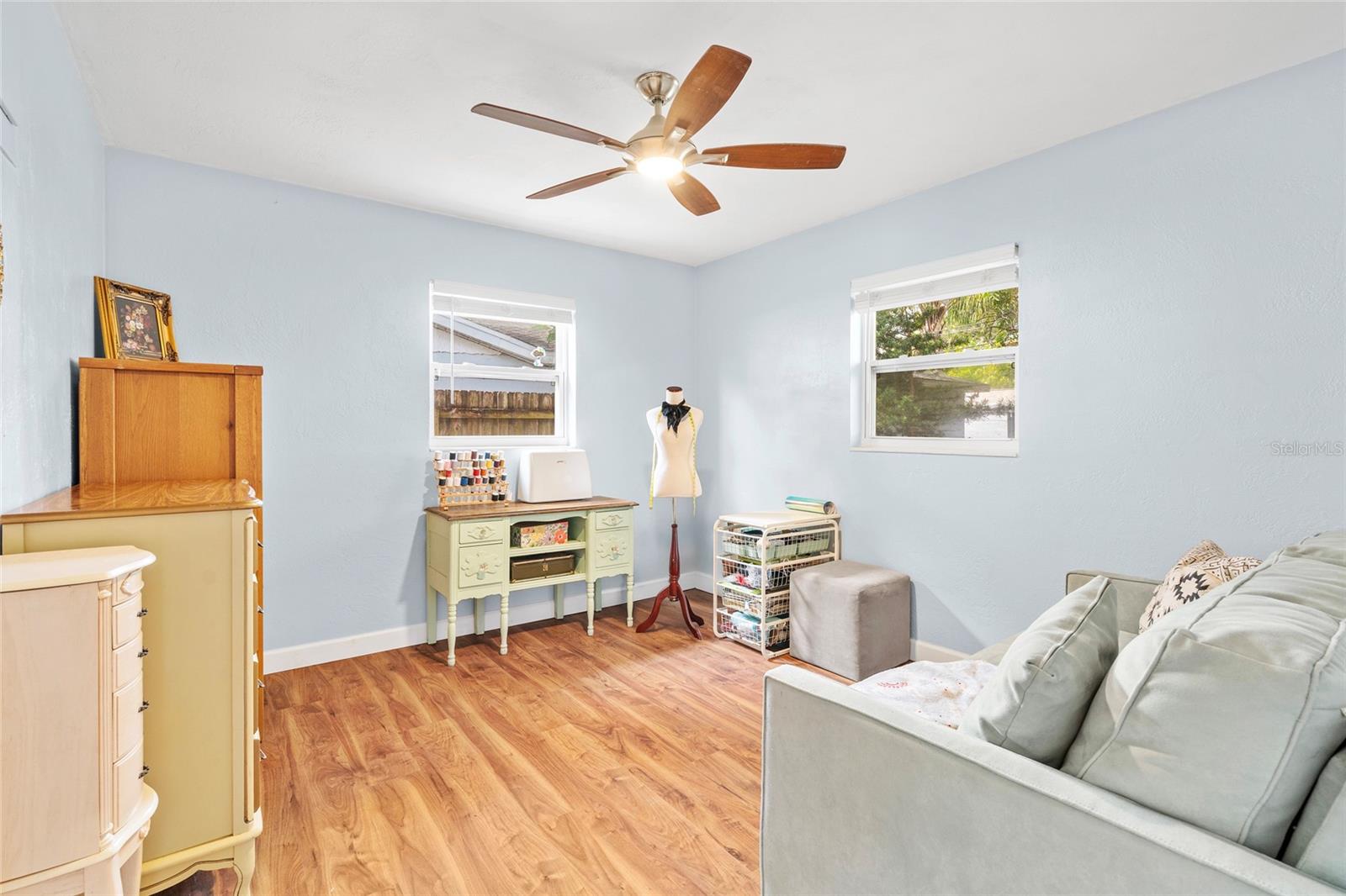 Image 7 of 39 For 6564 25th Street N