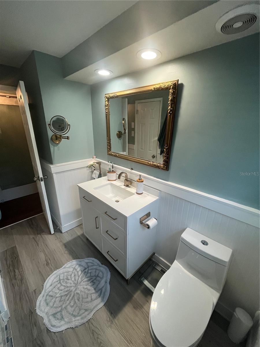 Image 21 of 32 For 257 5th Street Nw