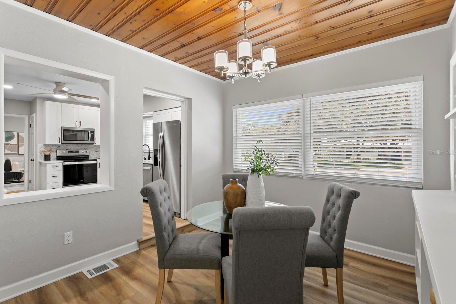 Image 17 of 32 For 1379 Pine Street