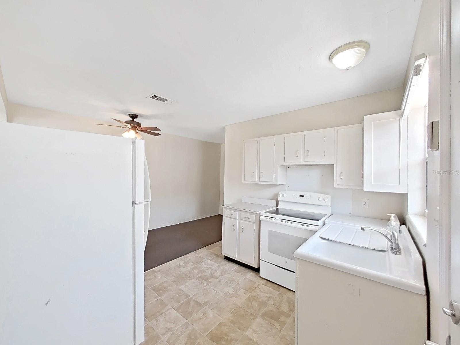 Image 22 of 50 For 1515 30th Avenue N