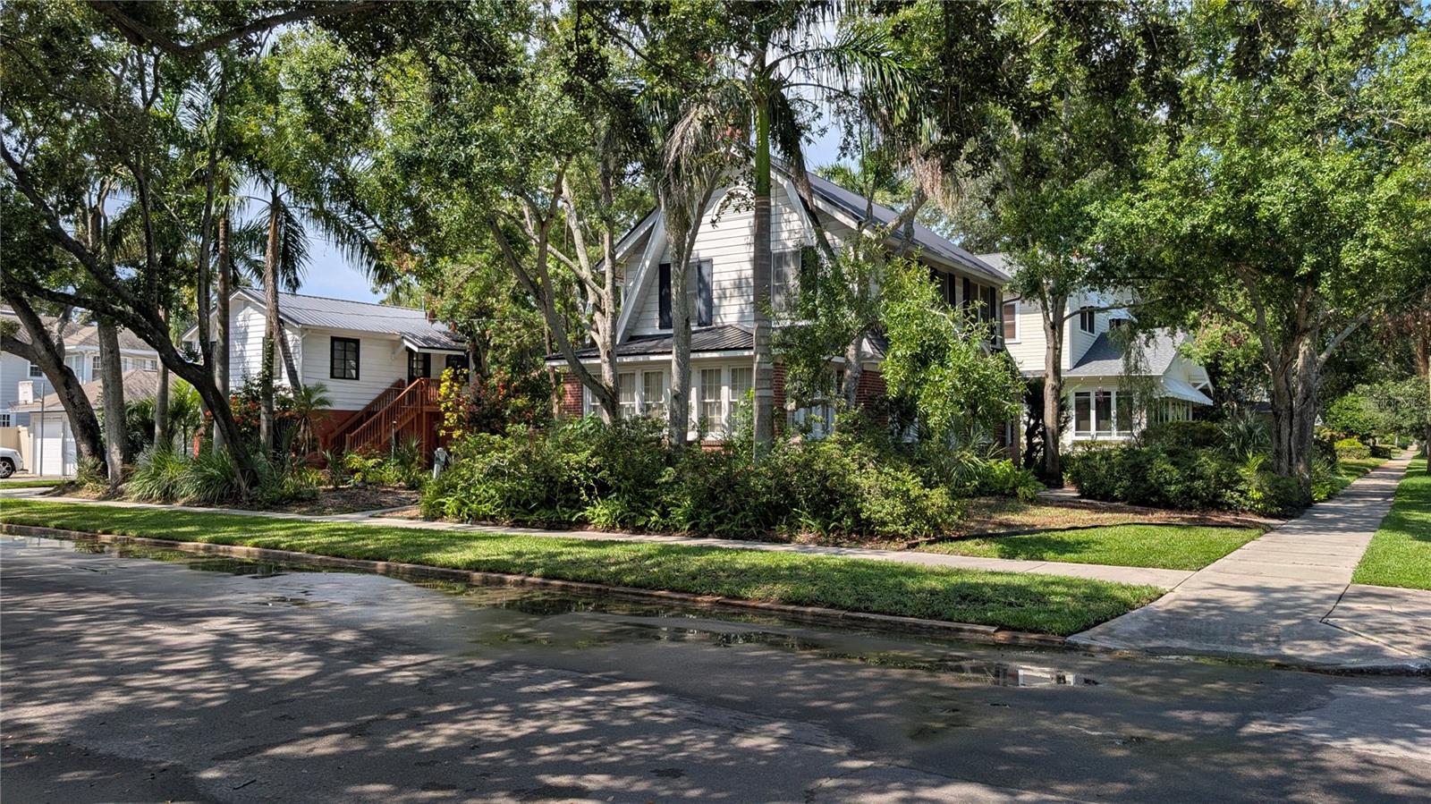 Image 2 of 2 For 456 17th (a) Avenue Ne