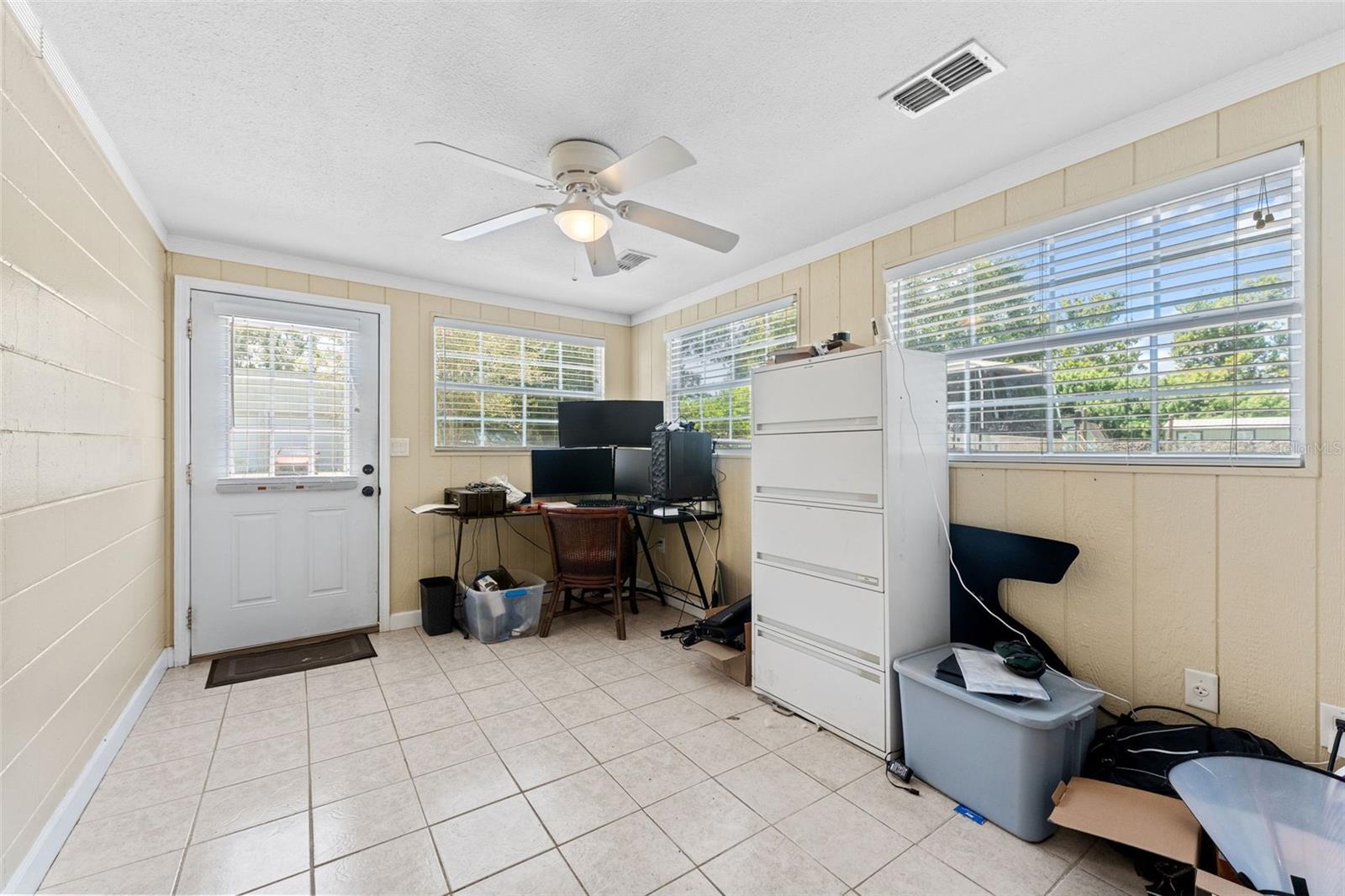 Image 27 of 44 For 7911 Lovegren Ln