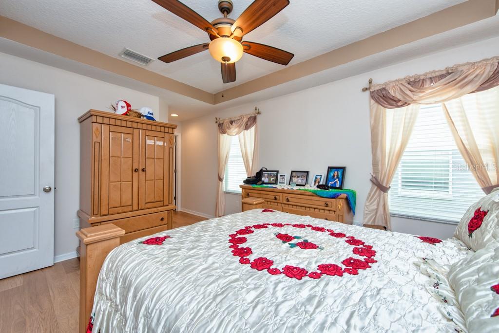 Image 16 of 45 For 12637 Belcroft Drive