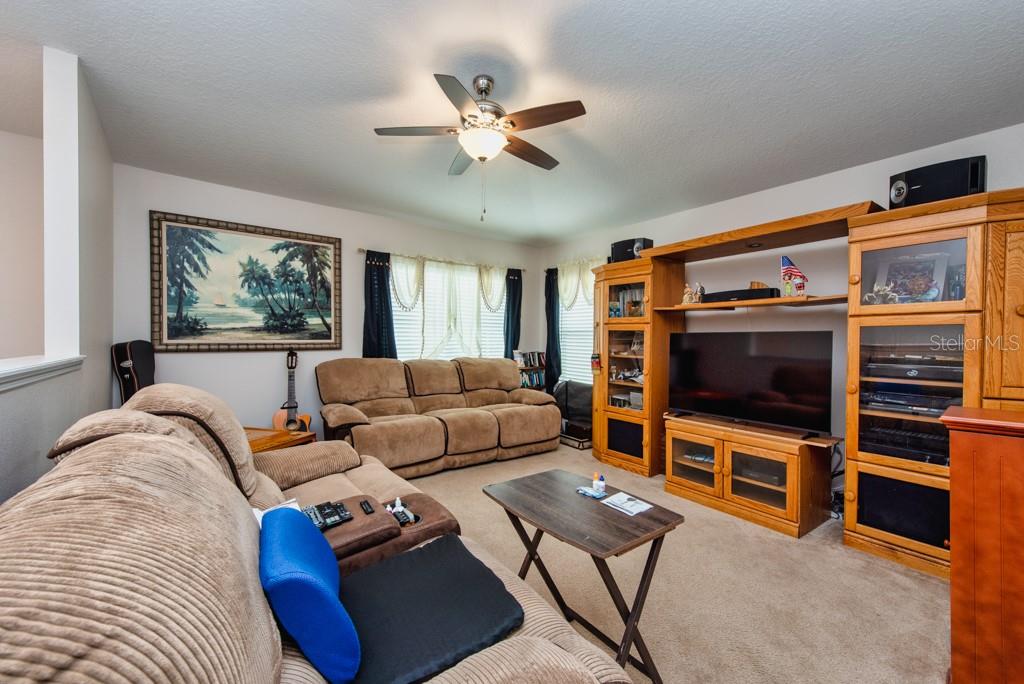 Image 18 of 45 For 12637 Belcroft Drive