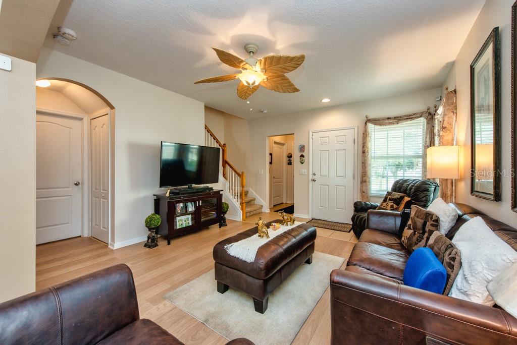 Image 5 of 45 For 12637 Belcroft Drive