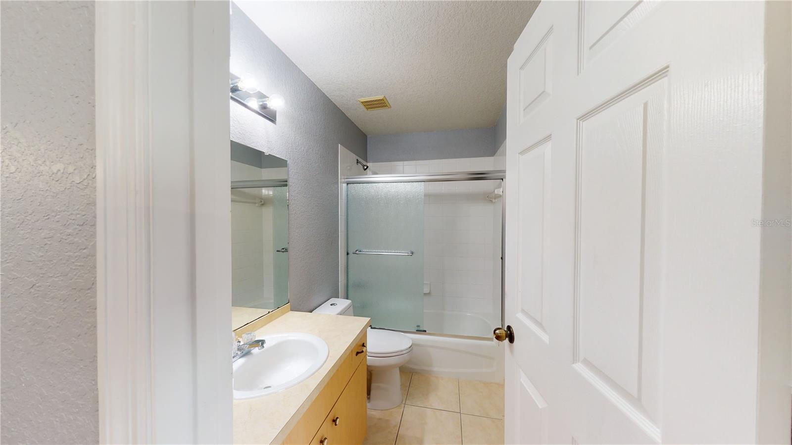 Listing photo id 11 for 6222 Ashbury Palms Drive