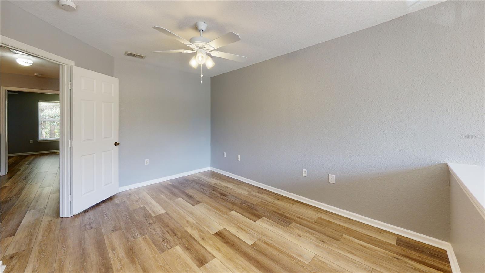 Listing photo id 12 for 6222 Ashbury Palms Drive