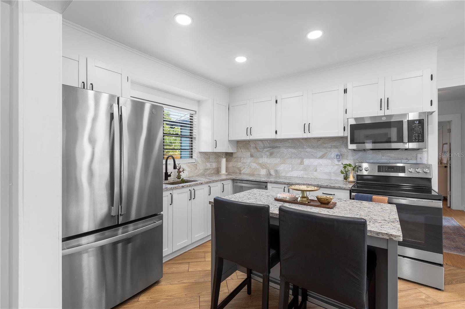Image 14 of 69 For 4110 Marguerite Street