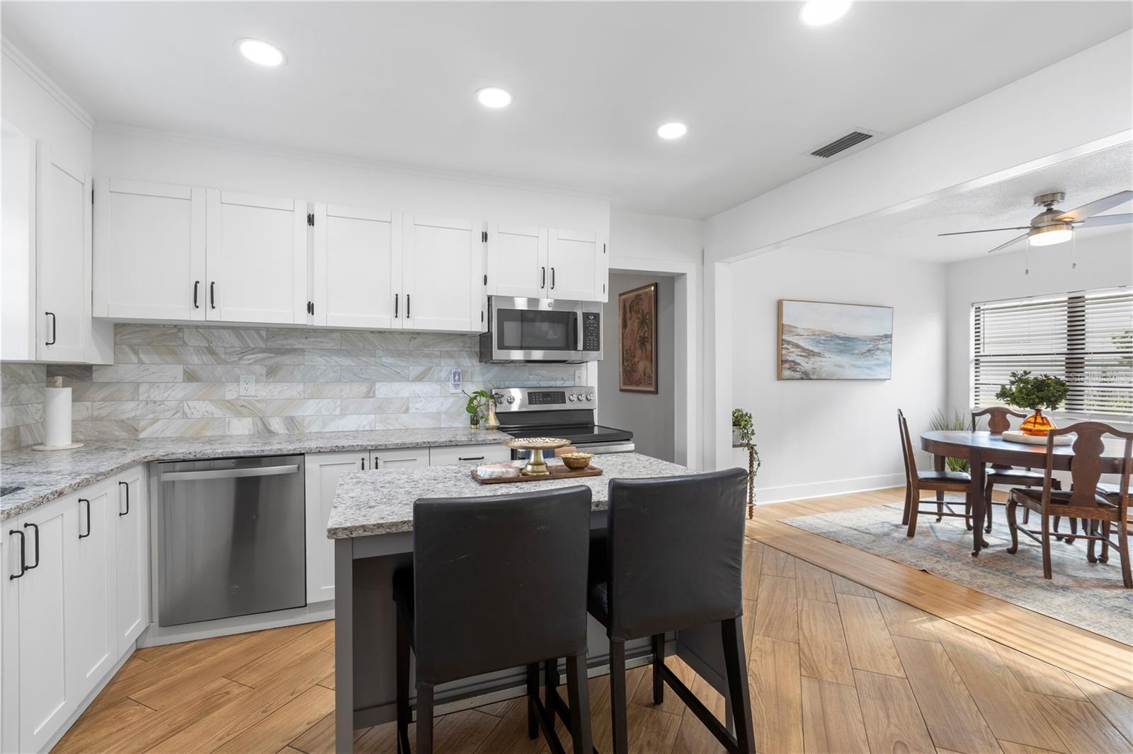 Image 15 of 69 For 4110 Marguerite Street