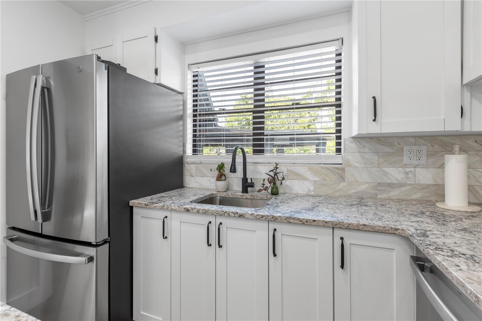 Image 16 of 69 For 4110 Marguerite Street