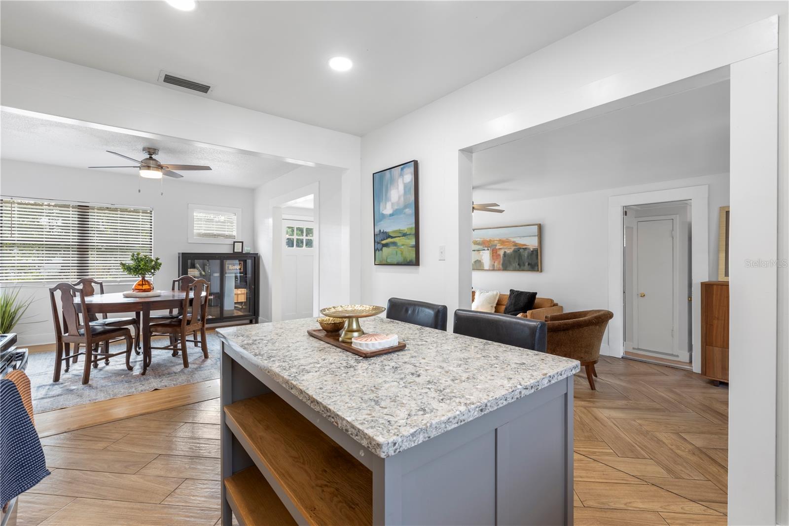 Image 17 of 69 For 4110 Marguerite Street