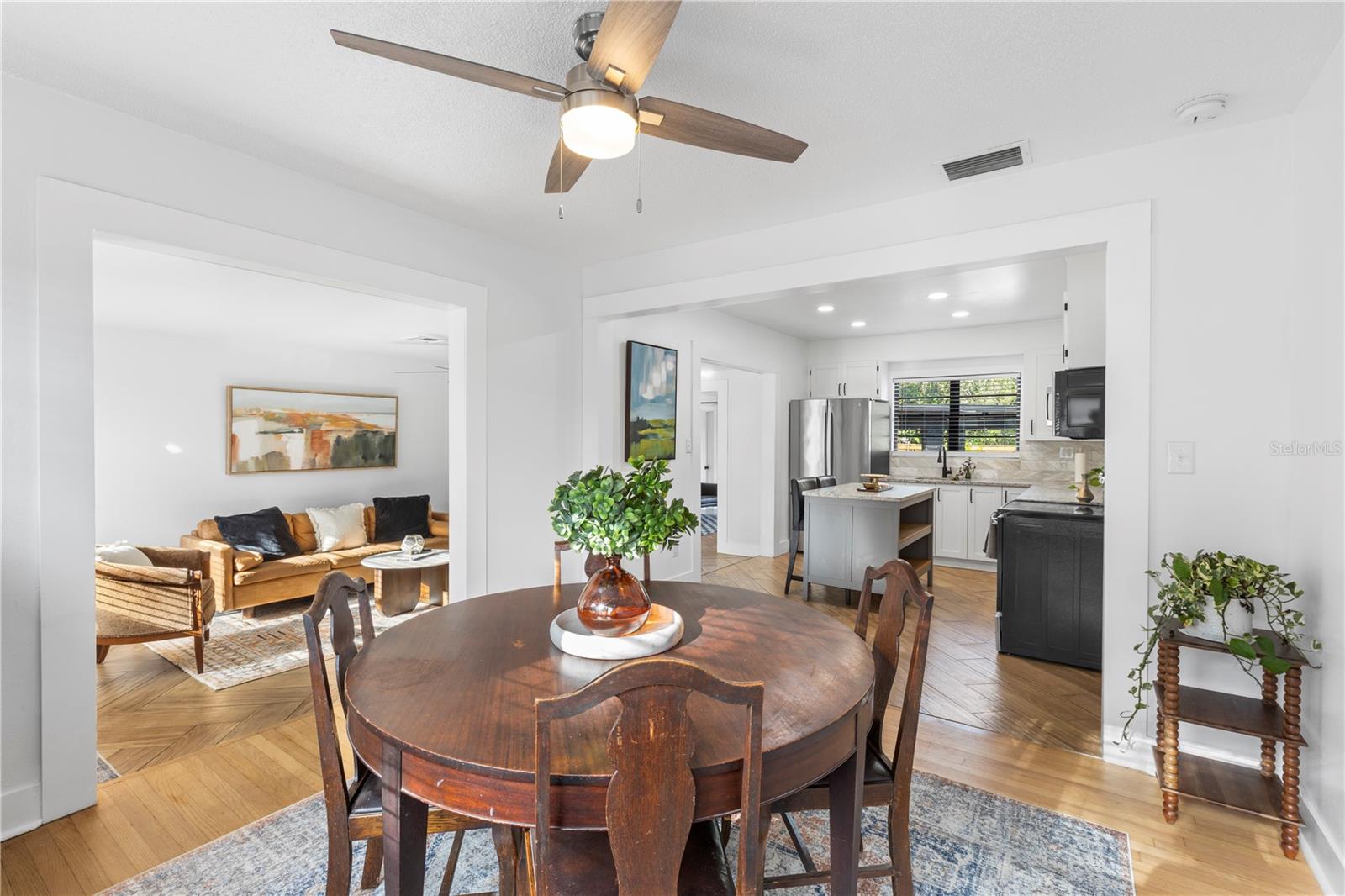 Image 20 of 69 For 4110 Marguerite Street