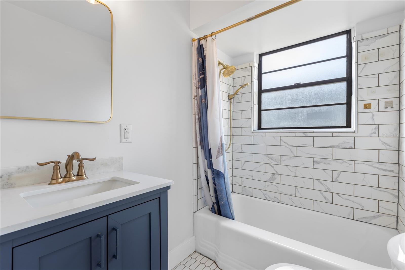Image 48 of 69 For 4110 Marguerite Street