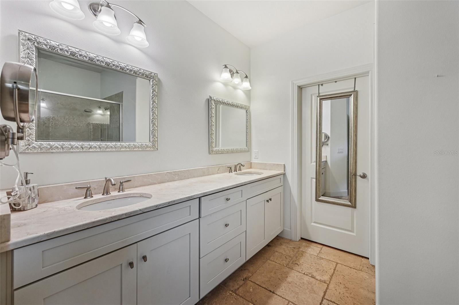 Image 16 of 48 For 13223 Palermo Drive