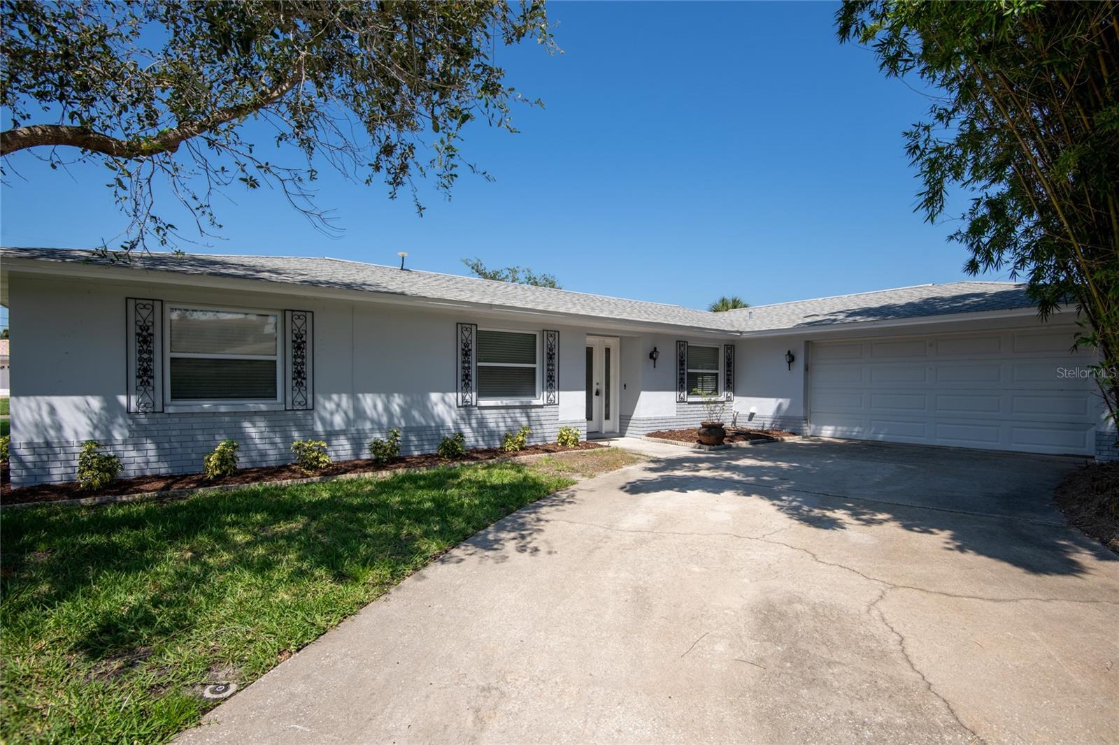 Image 29 of 41 For 2276 Carolyn Drive