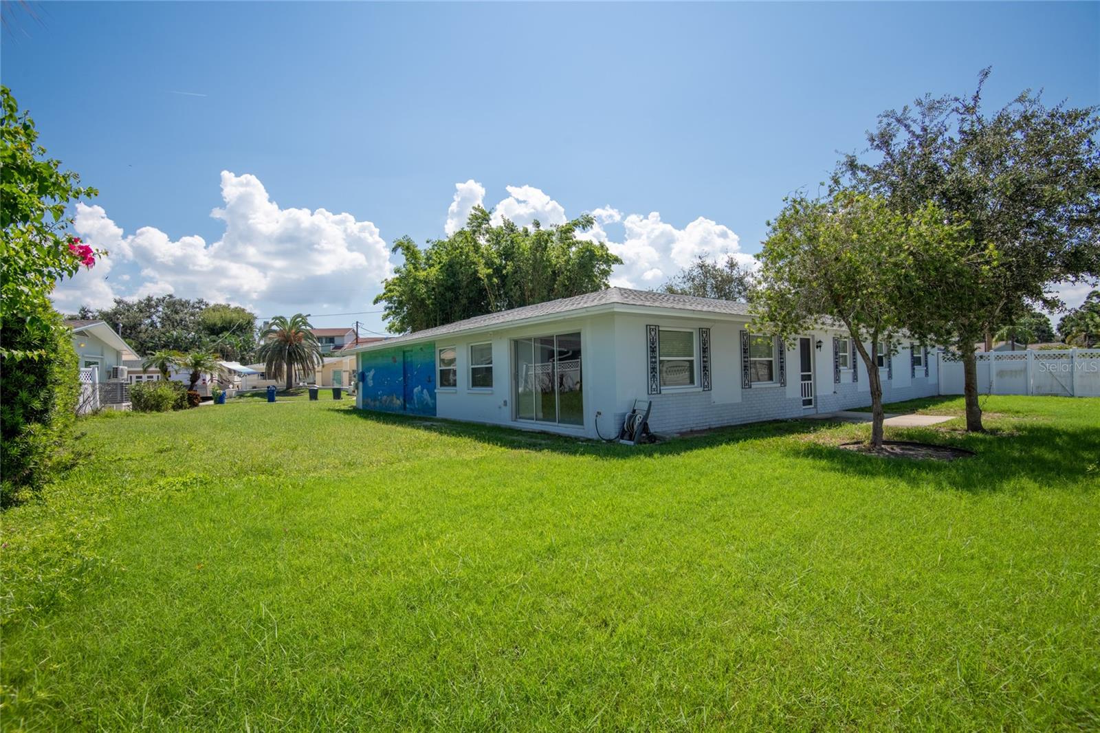Image 33 of 41 For 2276 Carolyn Drive