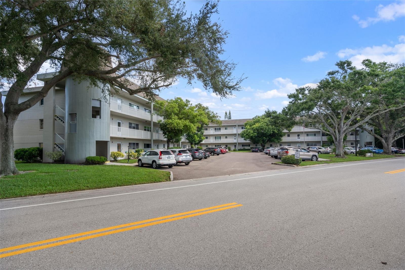 Image 2 of 61 For 2440 World Parkway Boulevard 38