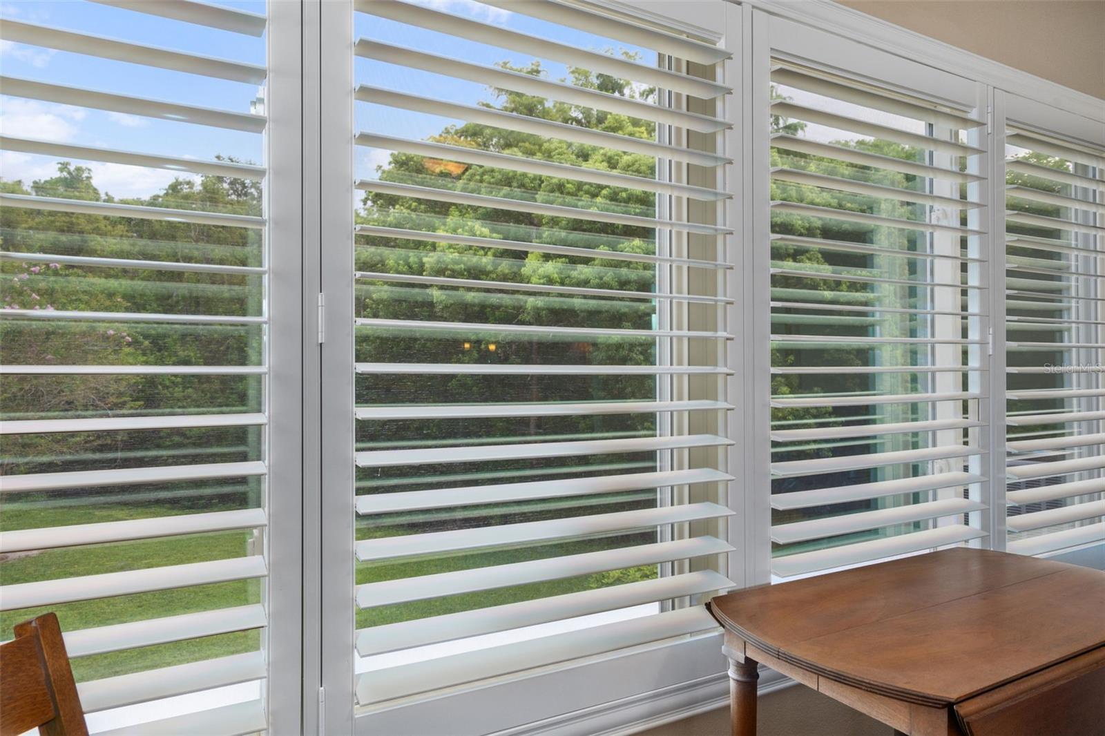 Image 20 of 61 For 2440 World Parkway Boulevard 38