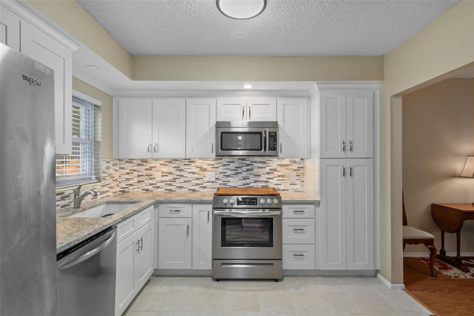 Image 24 of 61 For 2440 World Parkway Boulevard 38