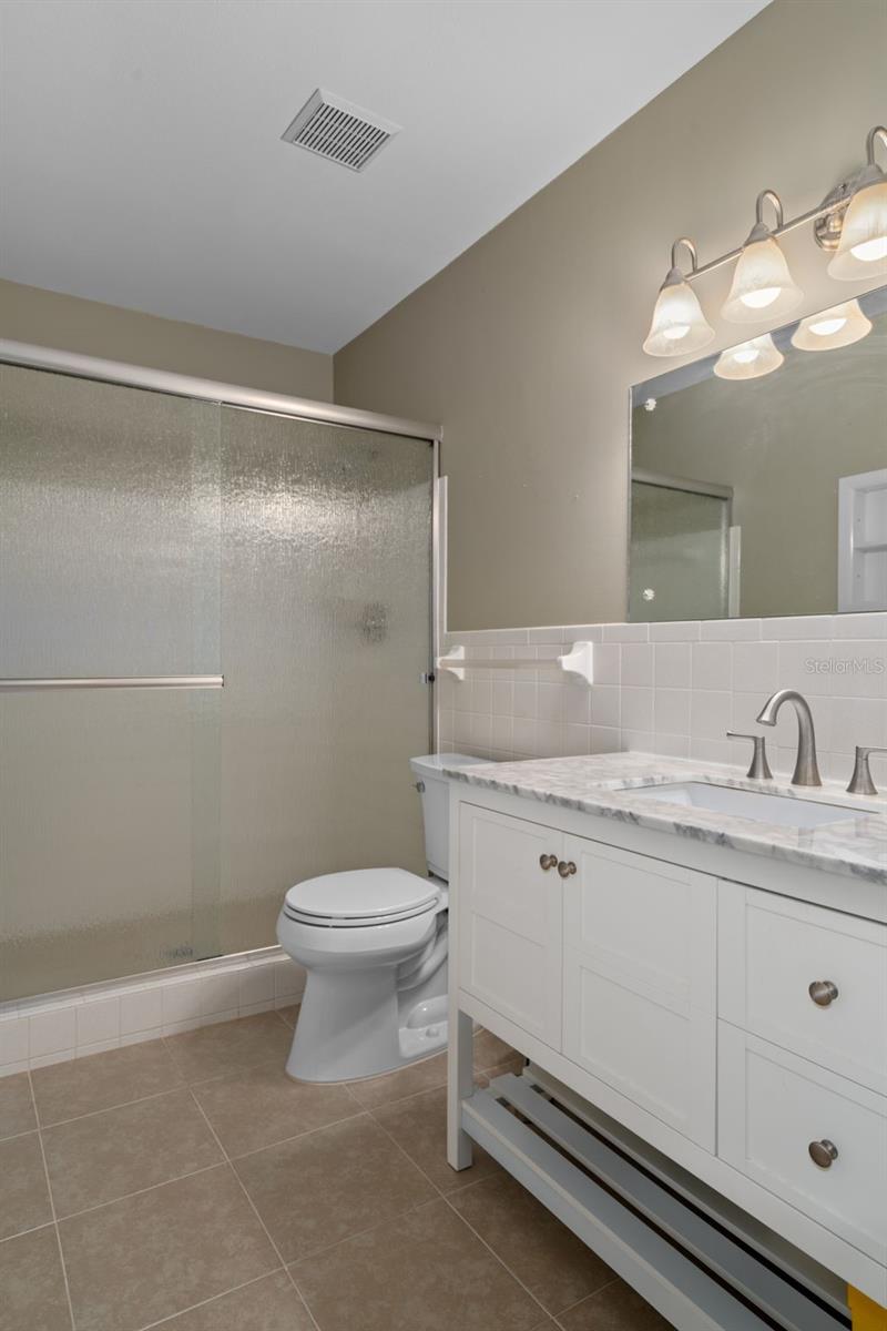 Image 33 of 61 For 2440 World Parkway Boulevard 38