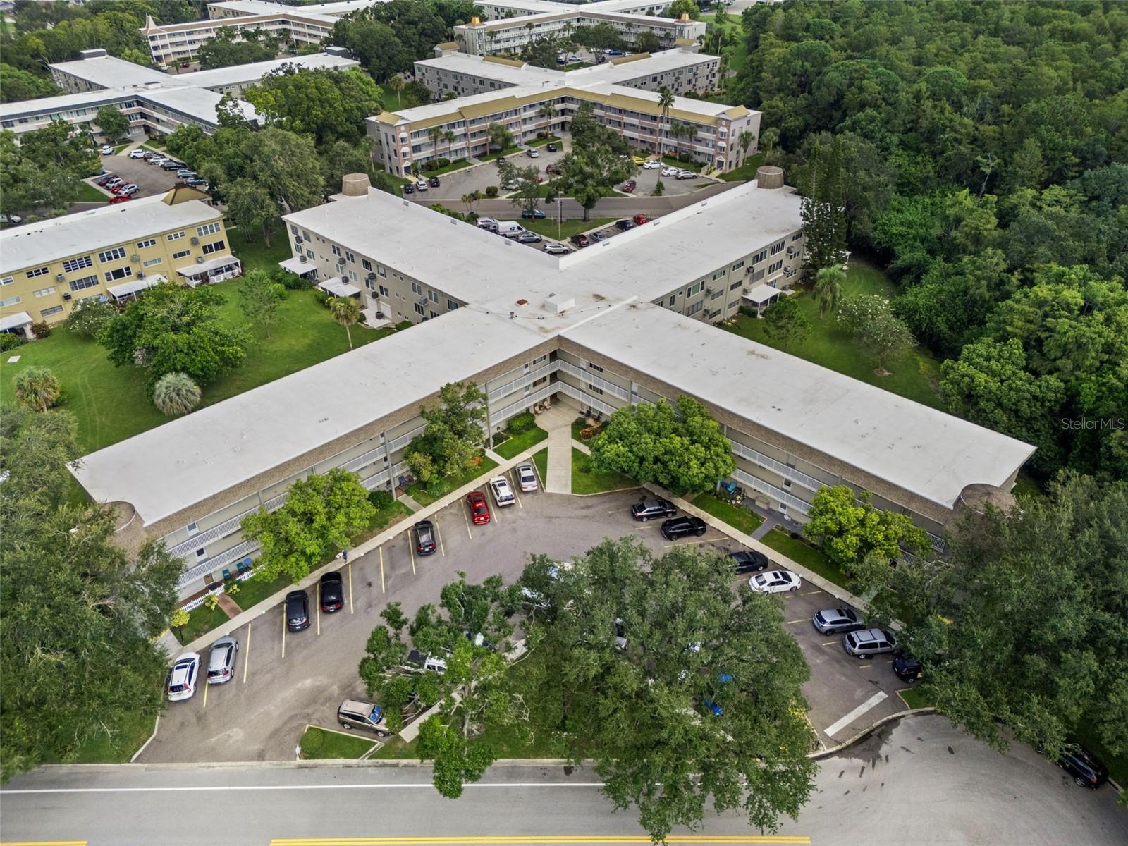 Image 39 of 61 For 2440 World Parkway Boulevard 38