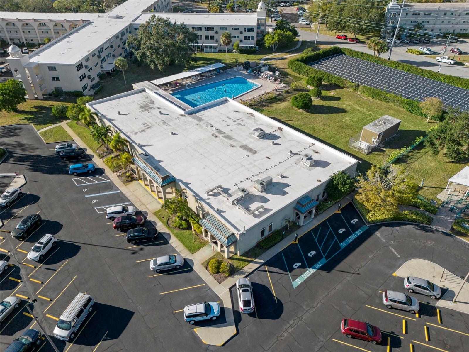 Image 43 of 61 For 2440 World Parkway Boulevard 38