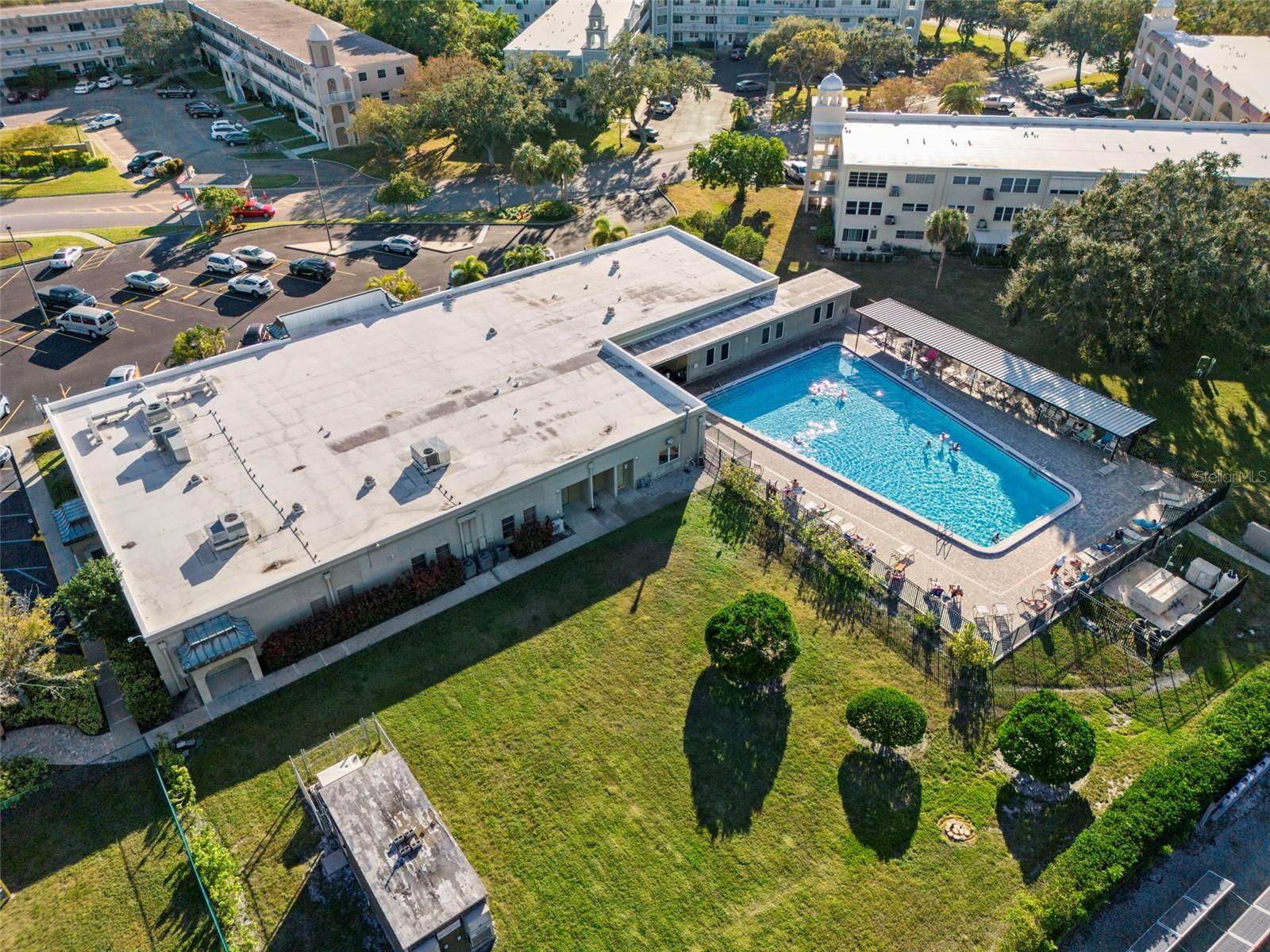 Image 45 of 61 For 2440 World Parkway Boulevard 38