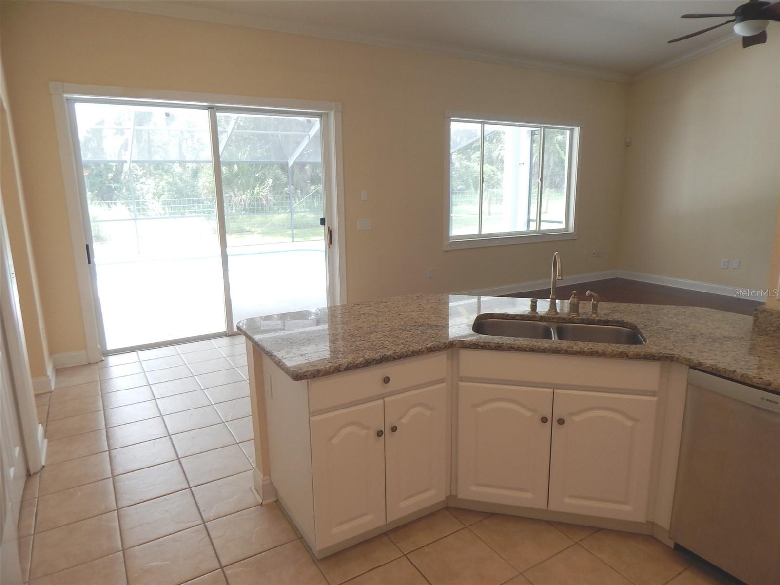 Image 10 of 35 For 14832 Heronglen Drive